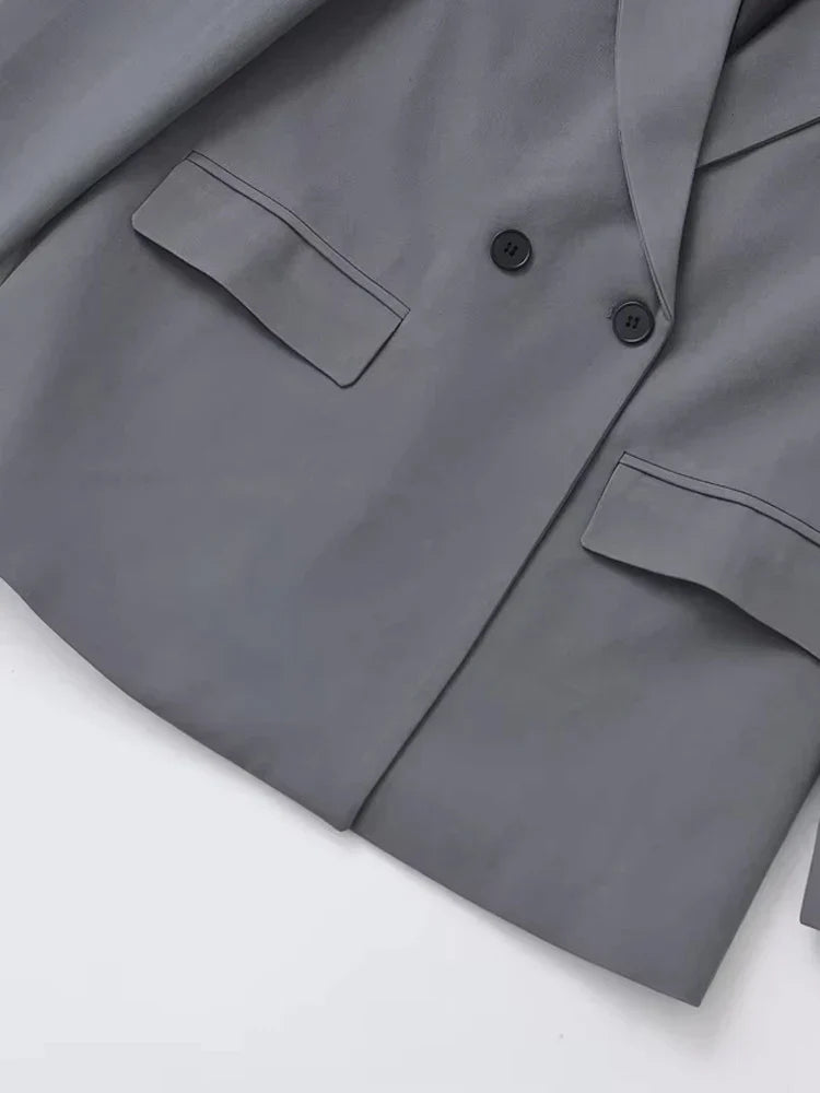 PowerEdge – Women’s Double-Breasted Office Blazer